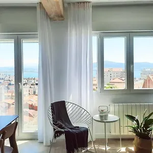 Céntrico Piso Reformado Con Vistas A La Bahía , Santander España